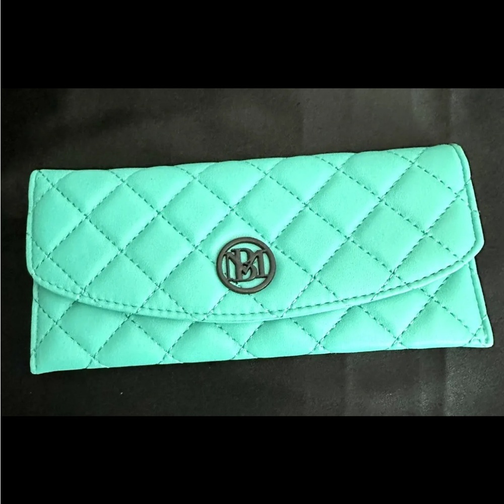 🖤Badgley Mischka Mint Green DIAMOND QUILTING COVER Long Wallet | NEW/NWT!! 🖤 - Picture 2 of 8
